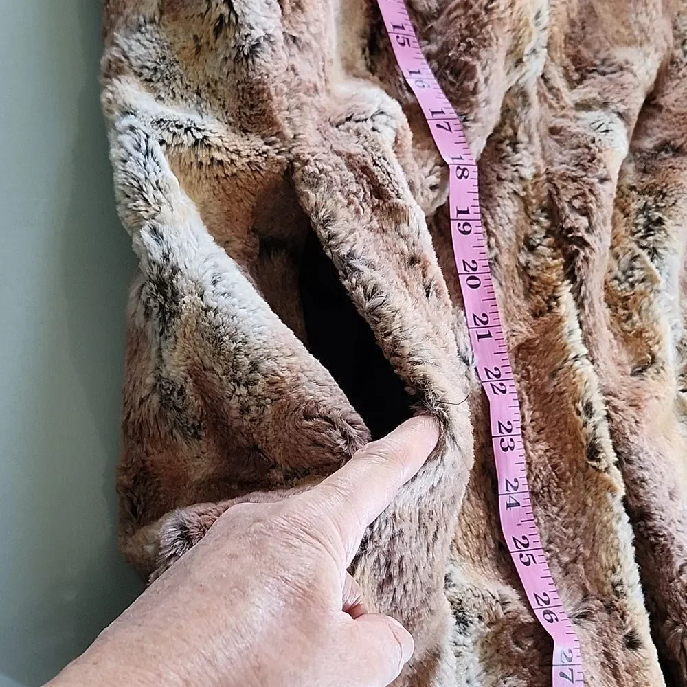 Alice+Olivia Boho Chic Retro 70's Y2K‎ Faux Fur Vest